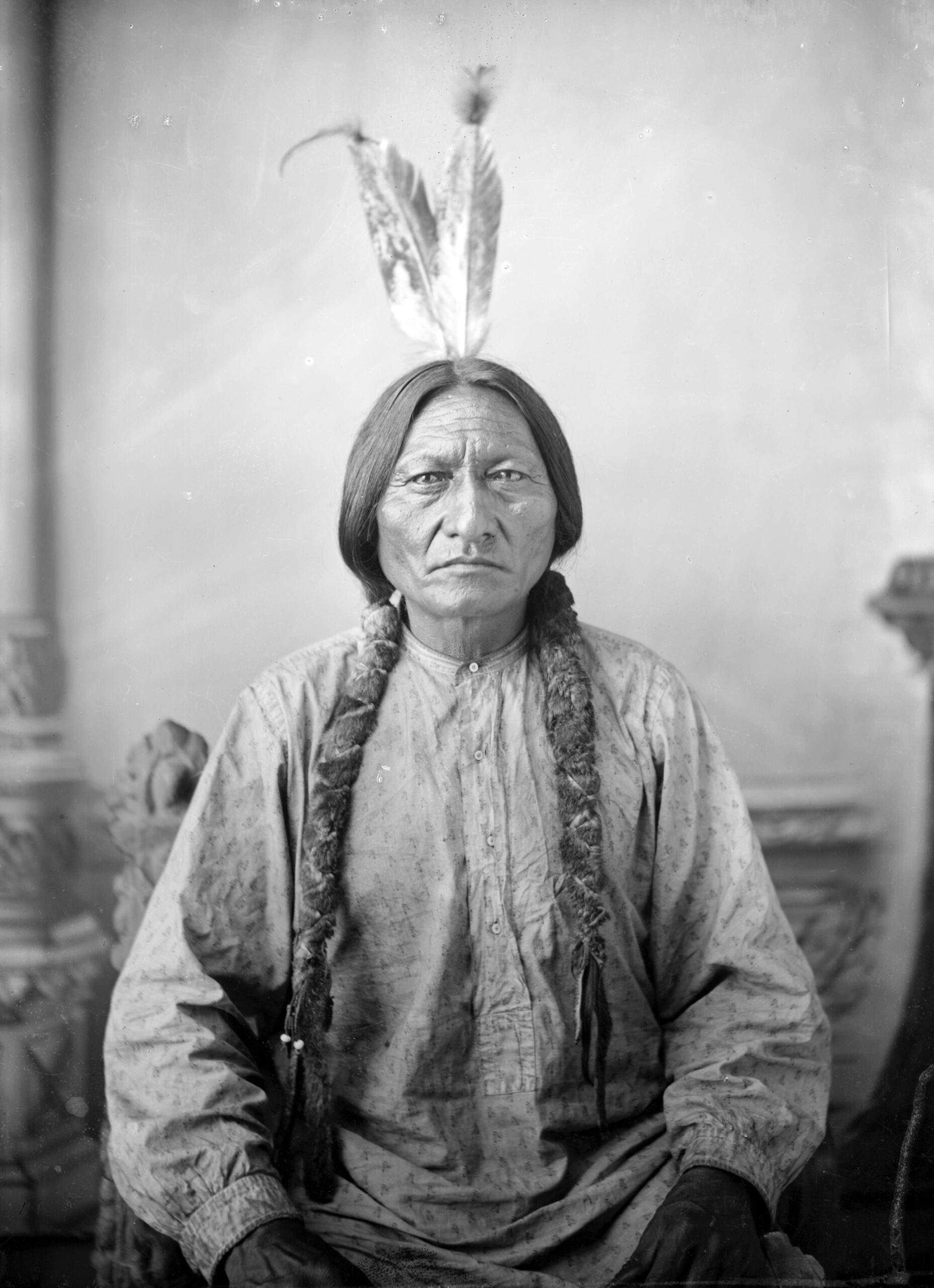 Sitting_Bull_by_D_F_Barry_ca_1883_Dakota_Territory (1)